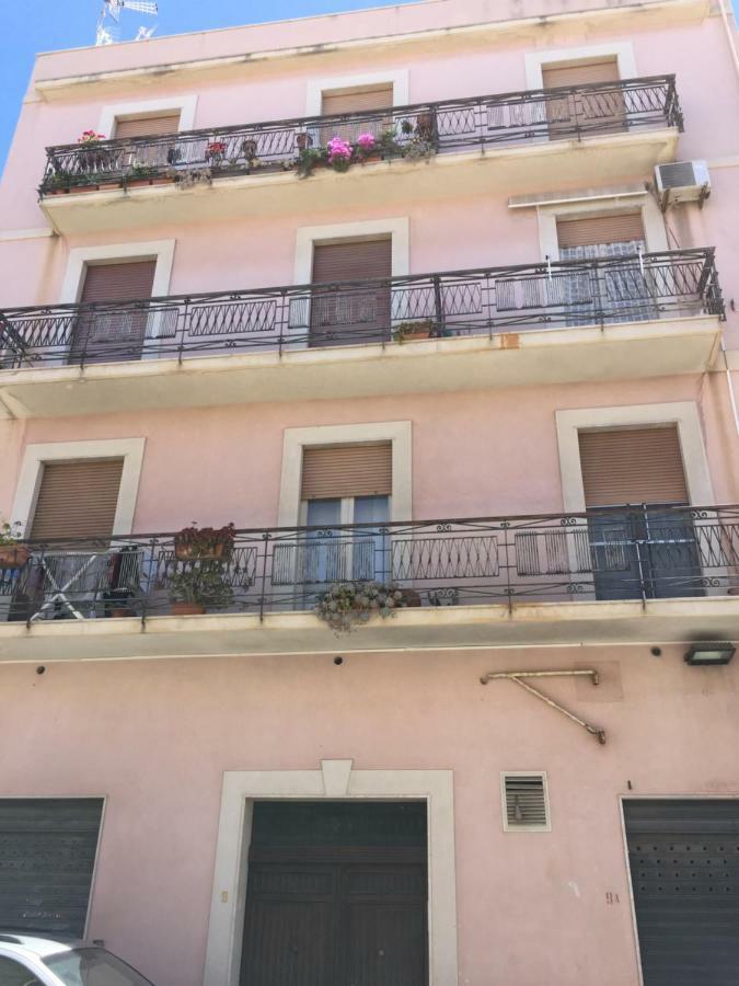 Al Civico 9 Lägenhet Trapani Exteriör bild